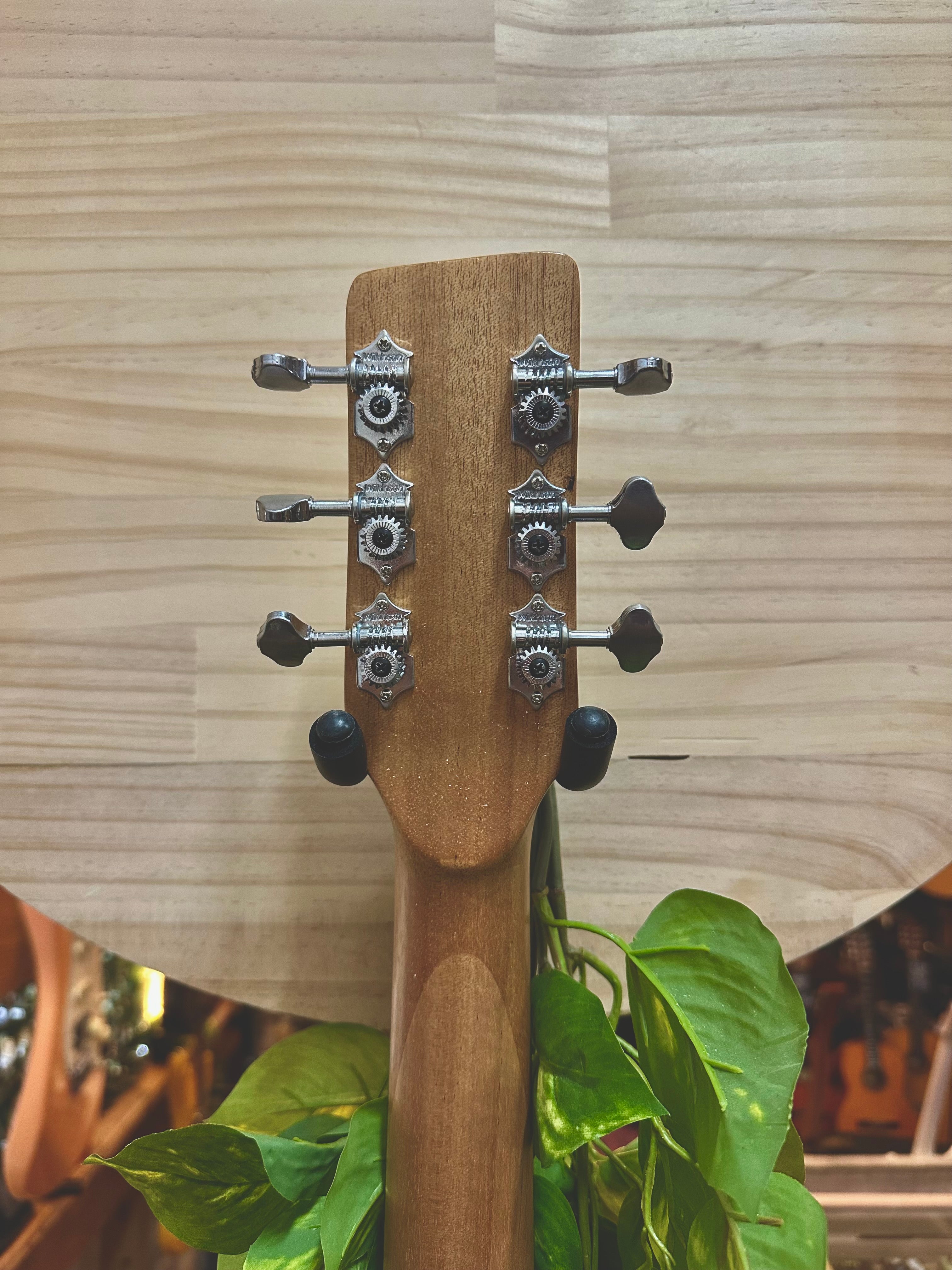 Leadbetter | Starfu#%er | 2025 Custom Shop Edition | Seymour Duncan Pearly Gates | Voyager Sparkle Relic Leadbetter | Starfu#%er | 2025 Custom Shop Edition | Seymour Duncan Pearly Gates | Voyager Sparkle Relic